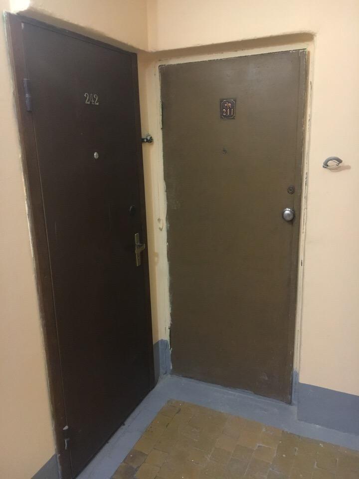 Входные двери в квартиру пожарных